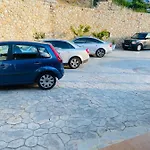 Alex Boutique Himare