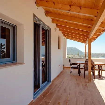 Alex Boutique 3* Himarë
