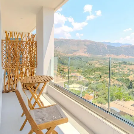 Alex Boutique 3* Himarë