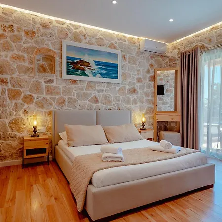 Alex Boutique Bed & Breakfast Himarë