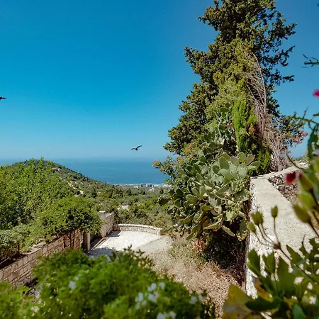 Alex Boutique Himara