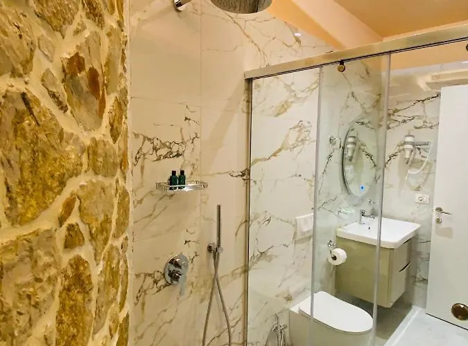 Alex Boutique 住宿加早餐酒店 希马拉