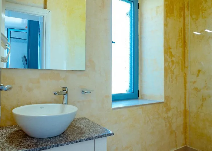 Alex Boutique 3* Himarë